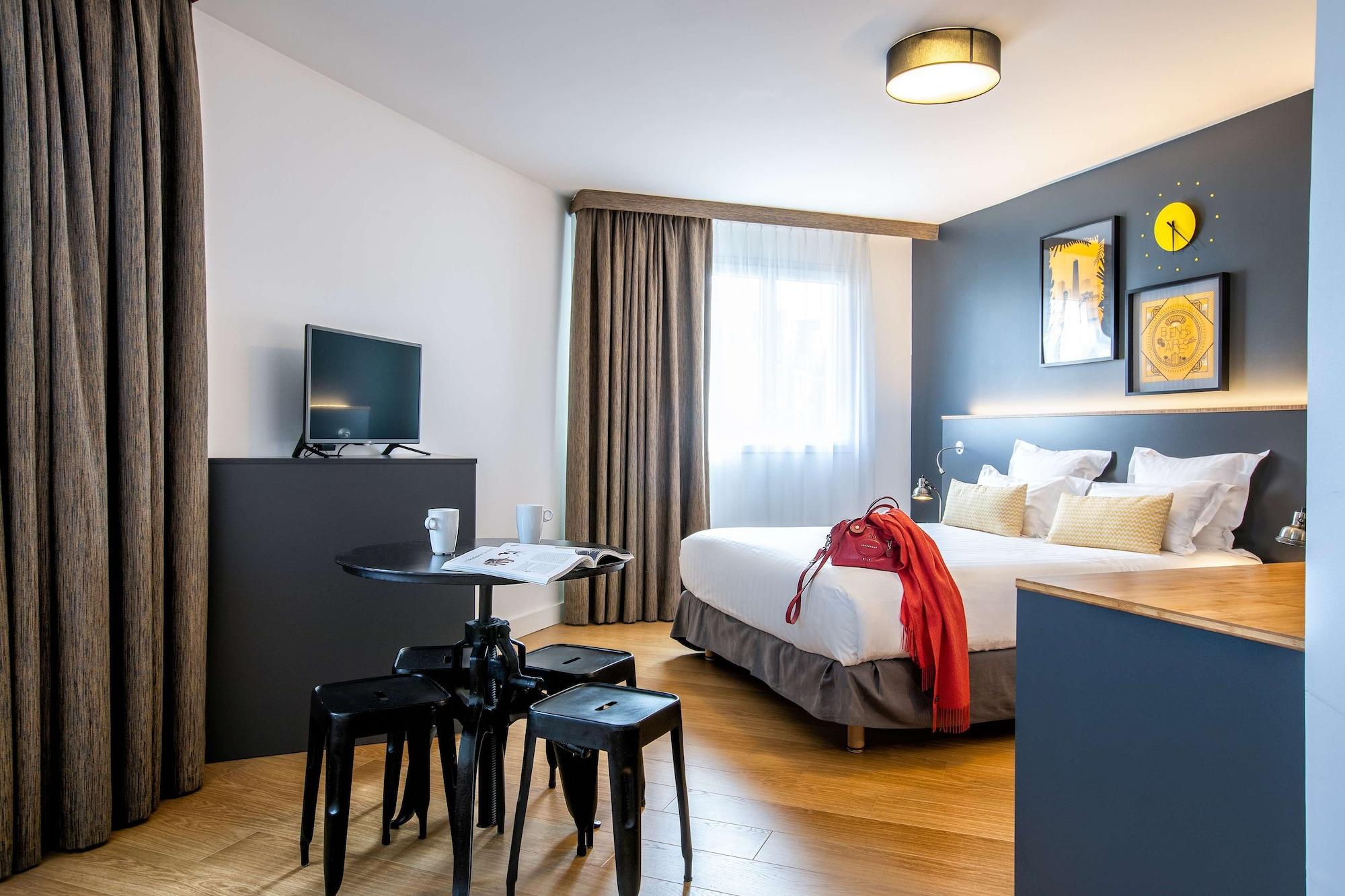 Best Western Plus Suitcase Paris La Defense Буа-Коломб Екстер'єр фото