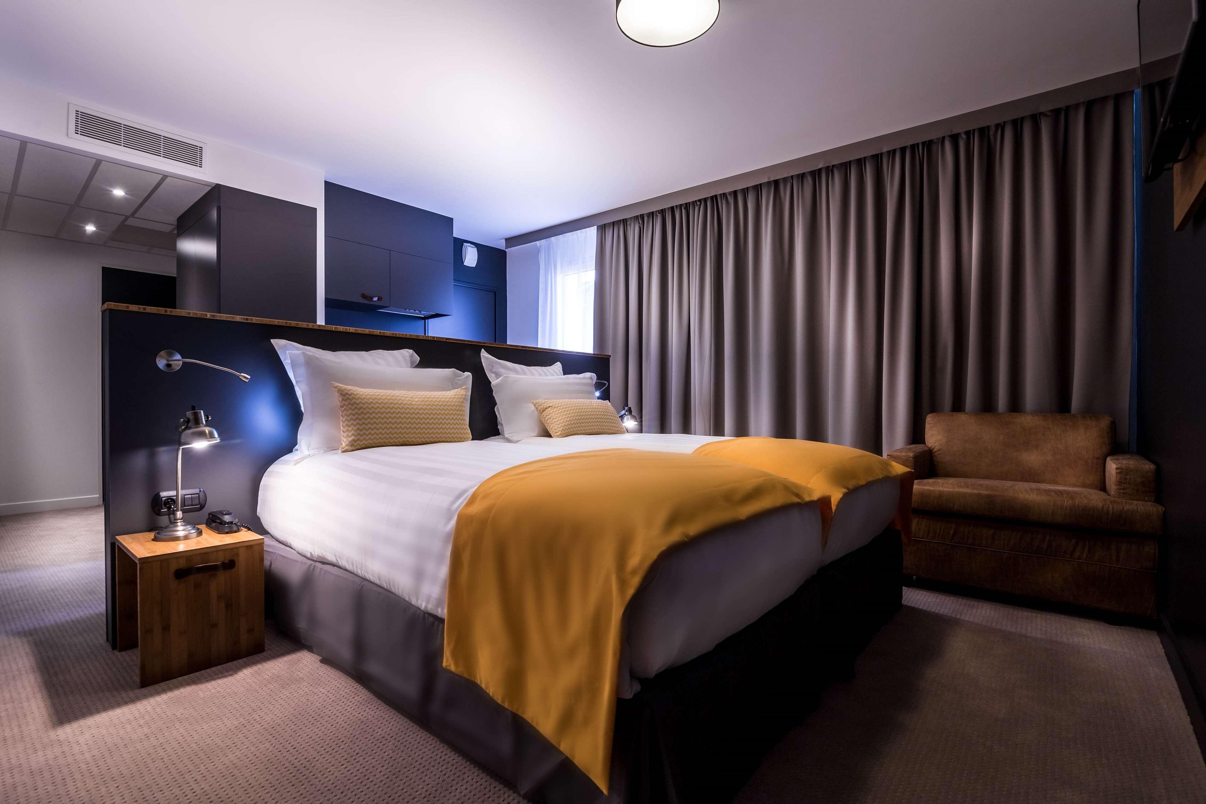 Best Western Plus Suitcase Paris La Defense Буа-Коломб Екстер'єр фото